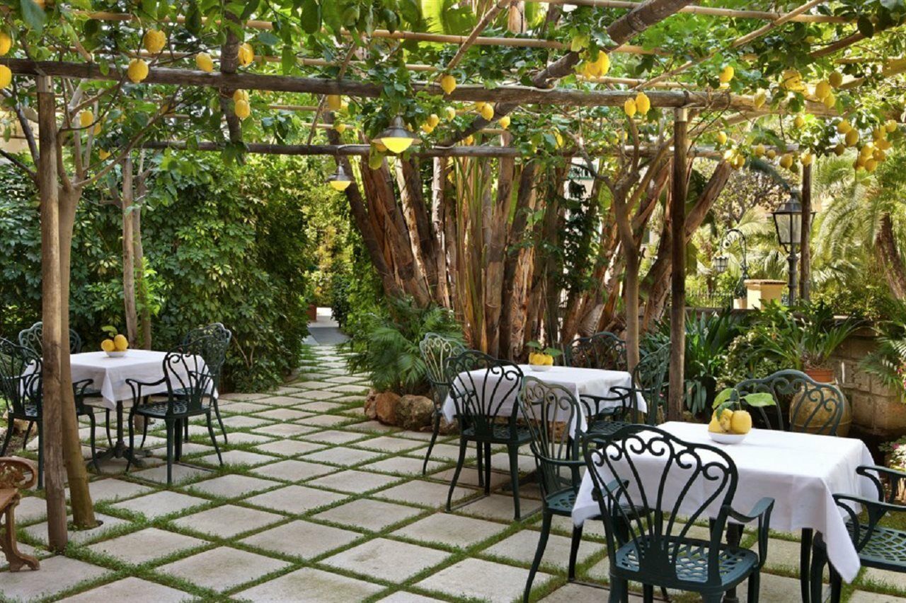 Grand Hotel La Favorita Sorrento Esterno foto The Lemon Terrace