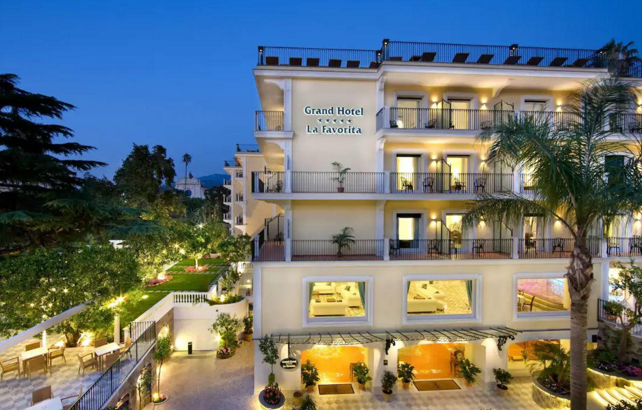 Grand Hotel La Favorita Sorrento Esterno foto