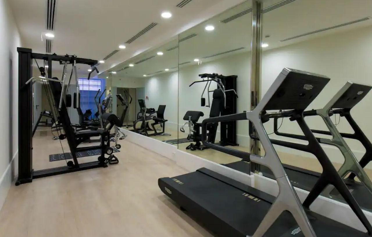 Grand Hotel La Favorita Sorrento Esterno foto A gym in a hotel